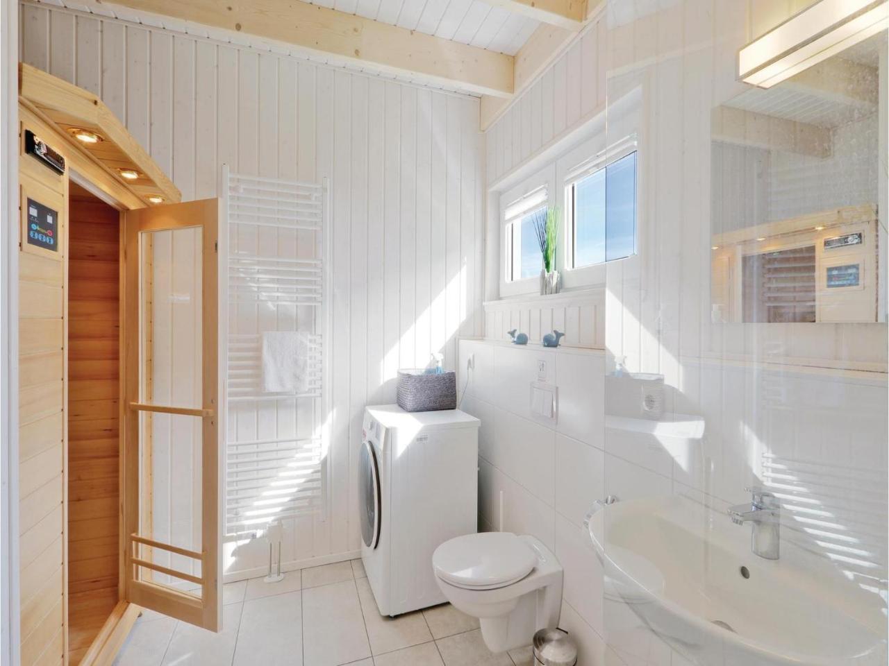 Stunning Home In Ostseeresort Olpenitz With Sauna Buitenkant foto
